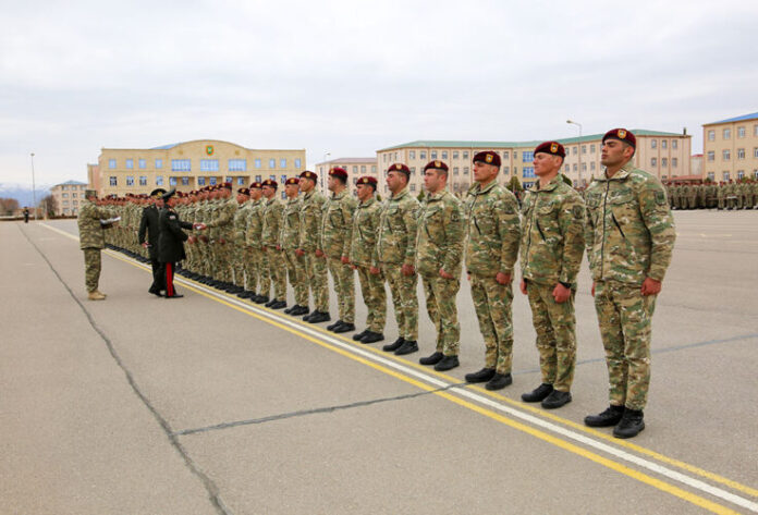 Vətən müharibəsində iştirak etmiş hərbçilər təltif olunublar