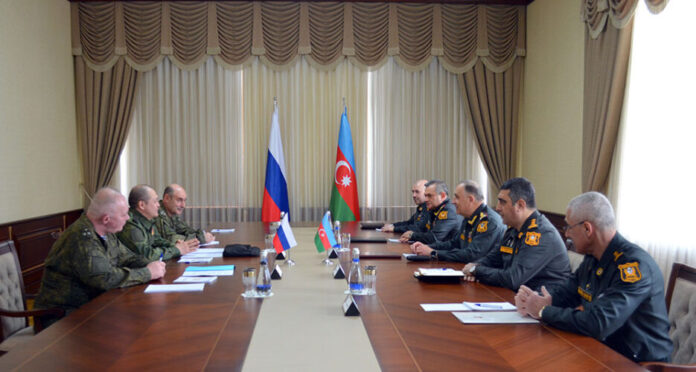 Azərbaycan Ordusunun Baş Qərargah rəisi general-polkovnik Kərim Vəliyev Rusiya Federasiyası Silahlı Qüvvələrinin Quru Qoşunları Baş Komandanının sülhməramlı fəaliyyət üzrə müavini general-polkovnik Aleksey Kimin rəhbərlik etdiyi nümayəndə heyəti ilə görüşüb