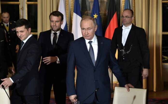 Ukrayna Prezidenti Volodimir Zelenski və Rusiya Prezidenti Vladimir Putin