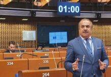 Azərbaycanlı deputat işğalçıların Azıx mağarasından oğurladıqları eksponatlardan danışıb millət vəkili Rafael Hüseynov