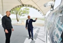 Prezident İlham Əliyev Köndələnçay su anbarlarında aparılacaq təmir-bərpa işləri, Əhmədbəyli-Füzuli-Şuşa avtomobil yolunun və bu yolun üzərindəki tunellərin, Şuşada inzibati binanın əsaslı təmiri və konfrans zalının tikintisi ilə tanış olub Prezident İlham Əliyev Köndələnçay su anbarlarında aparılacaq təmir-bərpa işləri, Əhmədbəyli-Füzuli-Şuşa avtomobil yolunun və bu yolun üzərindəki tunellərin, Şuşada inzibati binanın əsaslı təmiri və konfrans zalının tikintisi ilə tanış olub