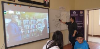 Millət vəkilinin ev kitabxanasından hazırlanan video görüntülər dərnək üzvlərinə nümayiş etdirildi