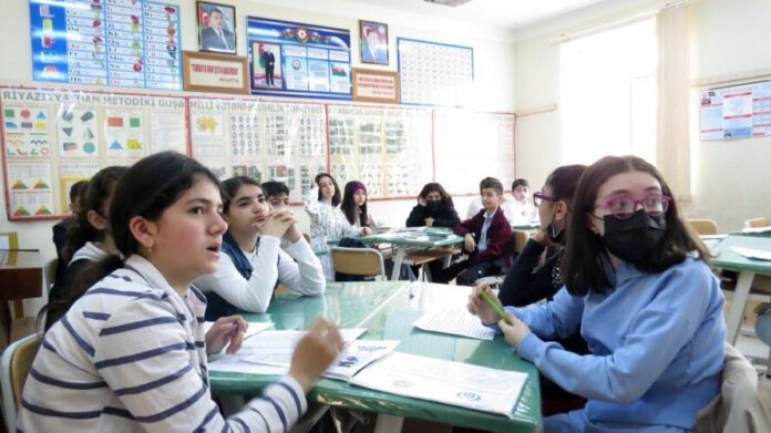 Azad Müəllimlər İctimai Birliyinin həyata keçirdiyi layihəsi çərçivəsində növbəti doqquzuncu təlim