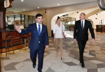 Bakıda “Şərq Bazarı” kompleksi bərpa və yenidənqurmadan sonra istifadəyə verilib Bakıda “Şərq Bazarı” kompleksi bərpa və yenidənqurmadan sonra istifadəyə verilib