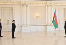Prezident İlham Əliyev Tailandın Azərbaycanda yeni təyin olunan səfirinin etimadnaməsini qəbul edib Prezident İlham Əliyev Tailandın Azərbaycanda yeni təyin olunan səfirinin etimadnaməsini qəbul edib