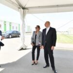 Prezident İlham Əliyev və birinci xanım Mehriban Əliyeva “Grand-Agro İnvitro” MMC-nin müəssisəsi ilə tanış olub, “Azbadam” MMC-nin emal zavodunun açılışında iştirak ediblər