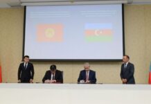 Bakıda Azərbaycanla Qırğızıstan arasında hökumətlərarası komissiyanın 4-cü iclası keçirilib Azərbaycan Respublikası Baş nazirinin müavini, Komissiyasının Azərbaycan tərəfdən həmsədri Əli Əhmədovun və Qırğız Respublikası Nazirlər Kabineti sədrinin müavini, Komissiyanın Qırğızıstan tərəfdən həmsədri Bakıt Torobayev