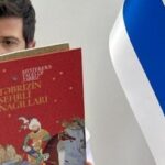 İsrailin Azərbaycandakı səfiri Corc Dik “Təbrizin sehirli nağılları” kitabı oxuyarkən