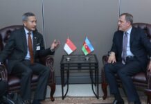 Azərbaycan-Sinqapur iqtisadi əməkdaşlıq Komissiyasının təsis edilməsi müzakirə edilib Azərbaycan Respublikasının xarici işlər naziri Ceyhun Bayramov və Sinqapurun xarici işlər naziri Vivian Balakrişnan