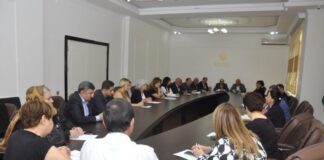 Şəhid ailələri, müharibə veteranları, qazilər ilə işləyən QHT-lərlə dəyirmi masa keçirilib