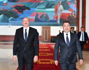 Azərbaycan Prezidenti İlham Əliyev və Qırğızıstan Prezidenti Sadır Japarov