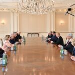 Prezident İlham Əliyev Nizami Gəncəvi Beynəlxalq Mərkəzinin nümayəndə heyətini qəbul edib