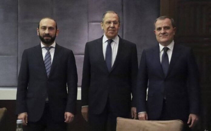 Sergey Lavrov, Ararat Mirzoyan və Ceyhun Bayramov