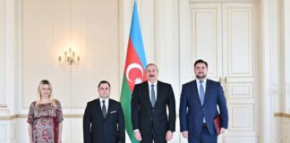 Noyabrın 24-də Azərbaycan Respublikasının Prezidenti İlham Əliyev Moldova Respublikasının ölkəmizdə yeni təyin olunan fövqəladə və səlahiyyətli səfiri Aleksandr Esaulenkonun etimadnaməsini qəbul edib