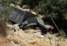 Kəlbəcərdə yük avtomobili dərəyə aşıb, ölən var “KamAZ” markalı avtomobil