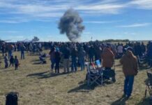 ABŞ-da aviaşou zamanı iki təyyarənin toqquşması nəticəsində 6 nəfər ölüb ABŞ-da aviaşou zamanı iki təyyarənin toqquşması nəticəsində 6 nəfər ölüb