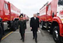 Prezident İlham Əliyev yeni alınmış xüsusi təyinatlı texnikalar və təcili tibbi yardım avtomobilləri ilə tanış olub