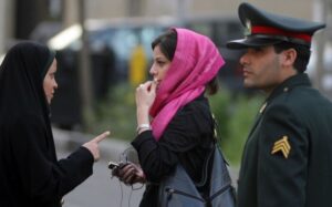 İranda əxlaq polisi