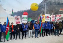 Laçın yolunda etiraz aksiyası