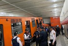 Meksikanın paytaxtı Mexikoda metronun üçüncü xəttində iki qatarın toqquşması