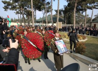 Azərbaycanın Tehrandakı səfirliyinə terror hücumu zamanı şəhid olan Orxan Əsgərov dəfn edilib