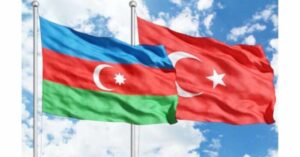 Azərbaycan və Türkiyə bayraqları