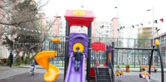 Xətai rayonunda "Bizim həyət" layihəsi çərçivəsində yeni həyət istifadəyə verilib