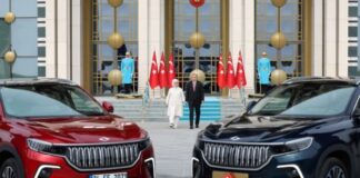 Türkiyənin ilk yerli avtomobili “TOGG”un T10X modeli Prezident Rəcəb Tayyib Ərdoğana təqdim olunub