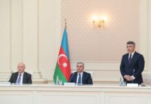 Prezident Administrasiyasının rəhbəri Samir Nuriyev Ali Məhkəmənin sədri İnam Kərimovu kollektivə təqdim edib Prezident Administrasiyasının rəhbəri Samir Nuriyev Ali Məhkəmənin sədri İnam Kərimovu kollektivə təqdim edib