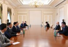Prezident İlham Əliyev Gürcüstan parlamentinin sədri Şalva Papuaşvilini qəbul edərkən