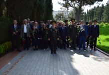 Veteranlar Ulu Öndər Heydər Əliyevin məzarını ziyarət ediblər