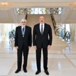 Azərbaycan Respublikasının Prezidenti İlham Əliyev iyunun 12-də görkəmli kinorejissor, ssenarist, Xalq artisti Oqtay Mirqasımova “İstiqlal” ordenini təqdim edib