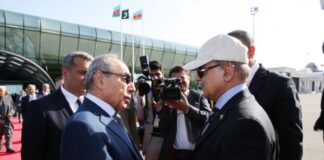 Baş nazir Məhəmməd Şahbaz Şərifi hava limanında Azərbaycan Respublikası Baş nazirinin birinci müavini Yaqub Eyyubov, xarici işlər nazirinin müavini Elnur Məmmədov və digər rəsmi şəxslər yola saldılar