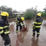 FHN: Gəncədə subasmaya məruz qalmış yaşayış yerlərindən su çəkilərək kənarlaşdırılıb