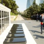 Rüstəm Minnixanov Şəhidlər xiyabanını ziyarət edib