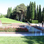 Müdafiə Nazirliyinin rəhbərliyi Fəxri xiyabanı və Şəhidlər xiyabanını ziyarət edib