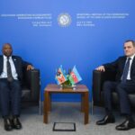 İyulun 6-da Azərbaycan Respublikasının xarici işlər naziri Ceyhun Bayramov Qoşulmama Hərəkatının koordinasiya bürosunun nazirlər görüşündə iştirak etmək üçün Azərbaycanda səfərdə olan Esvatini Krallığının turizm və ətraf mühit naziri Moses Vilakati ilə görüşüb