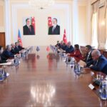 İyulun 12-də Azərbaycan Respublikasının Baş naziri Əli Əsədov ölkəmizdə rəsmi səfərdə olan Türkiyə Böyük Millət Məclisinin sədri Numan Kurtulmuşla görüşüb