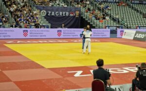 Dünya çempionatı: Azərbaycan millisi komandalararası yarışda gümüş medal qazanıb