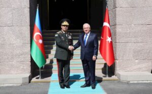 Türkiyədə işgüzar səfərdə olan Azərbaycanın müdafiə naziri general-polkovnik Zakir Həsənov Türkiyənin milli müdafiə naziri cənab Yaşar Gülər ilə görüşüb