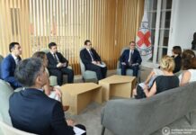 Azərbaycanın xarici işlər naziri Ceyhun Bayramov İsveçrənin Cenevrə şəhərində Beynəlxalq Qırmızı Xaç Komitəsinin (BQXK) prezidenti Mirjana Spolyariç Egger ilə görüşüb