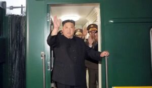 Şimali Koreya lideri Kim Çen In