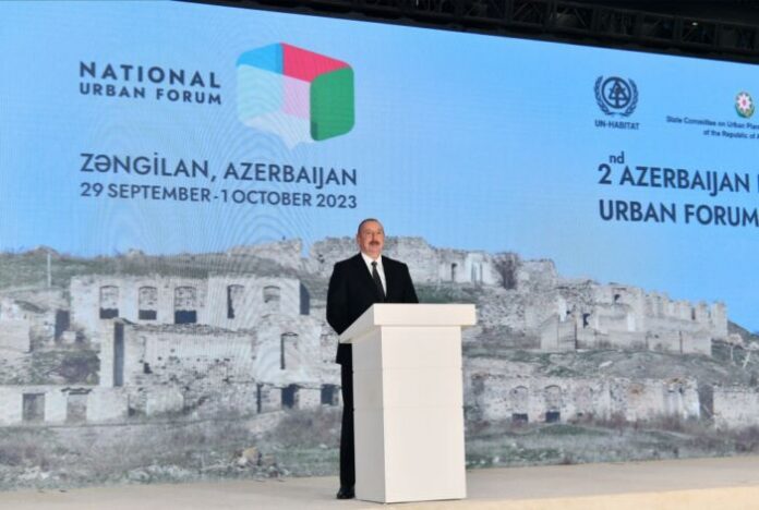 Prezident İlham Əliyev forumun açılış mərasimində
