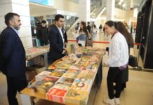 ADA Universitetində Ümummilli Liderin anadan olmasının 100 illiyinə həsr olunmuş kitab sərgisi açılıb ADA Universitetində Ümummilli Liderin anadan olmasının 100 illiyinə həsr olunmuş kitab sərgisi