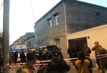 Sumqayıtda yaşayış evinə silahlı hücum olub Sumqayıtda yaşayış evinə silahlı hücum