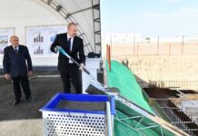 Prezident Sumqayıt Kimya Sənaye Parkında yeni müəssisələrin açılış və təməlqoyma mərasimlərində iştirak edib Prezident Sumqayıt Kimya Sənaye Parkında yeni müəssisələrin açılış və təməlqoyma mərasimlərində