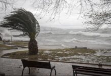 Türkiyədə sel və qasırğada 2 nəfər ölüb, 10 nəfər yaralanıb sel və qasırğa