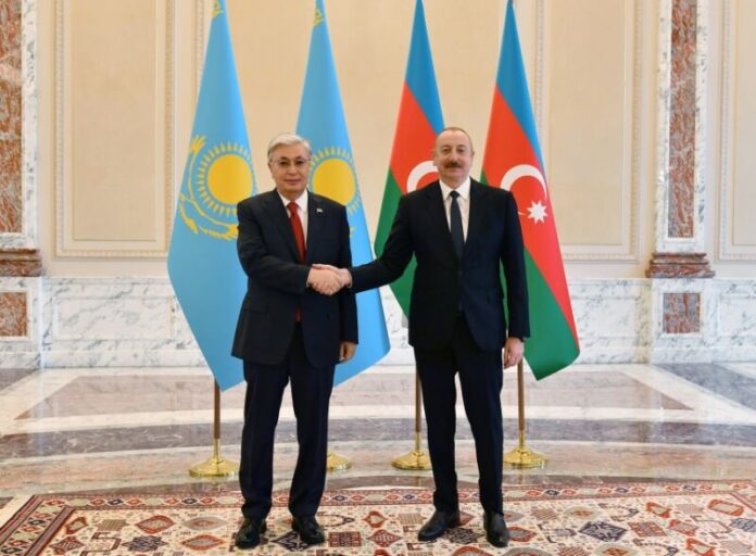 Azərbaycan Prezidenti İlham Əliyev Qazaxıstan Prezidenti Kasım-Jomart Tokayev ilə görüşüb