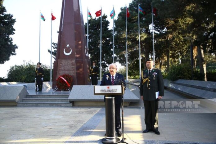 Türkiyənin milli müdafiə naziri Yaşar Gülər