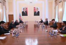 Azərbaycanın Baş naziri Böyük Britaniyanın Dövlət katibinin müavini ilə görüşüb Azərbaycan Respublikasının Baş naziri Əli Əsədov dekabrın 7-də Böyük Britaniya və Şimali İrlandiya Birləşmiş Krallığının Dövlət katibinin parlament üzrə müavini, Biznes və Ticarət Departamentində ixracat naziri Lord Offordla görüşüb